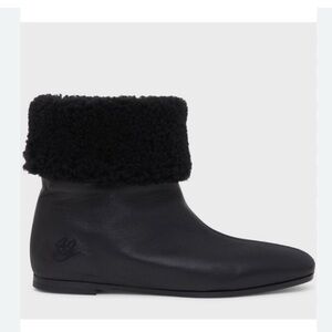 Mansur Garavani Cozy Black Shearling Trim  Ankle Boot’s 38=8